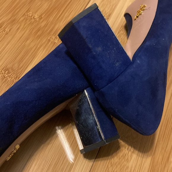 Prada Suede Pumps EU Size 39.5 Blue Color, Leather Trim, Tound Toe - Picture 9 of 9